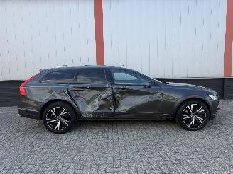 Volvo V-90 V90 Cross Country 2.0 D5 AWD PRO picture 2