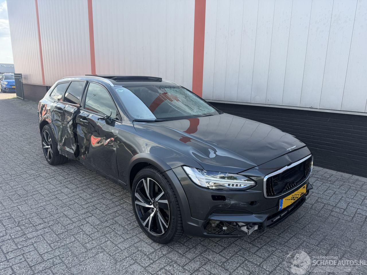 Volvo V-90 V90 Cross Country 2.0 D5 AWD PRO