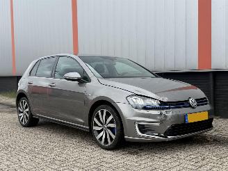 skadebil auto Volkswagen Golf 1.4 TSI GTE 2015/1