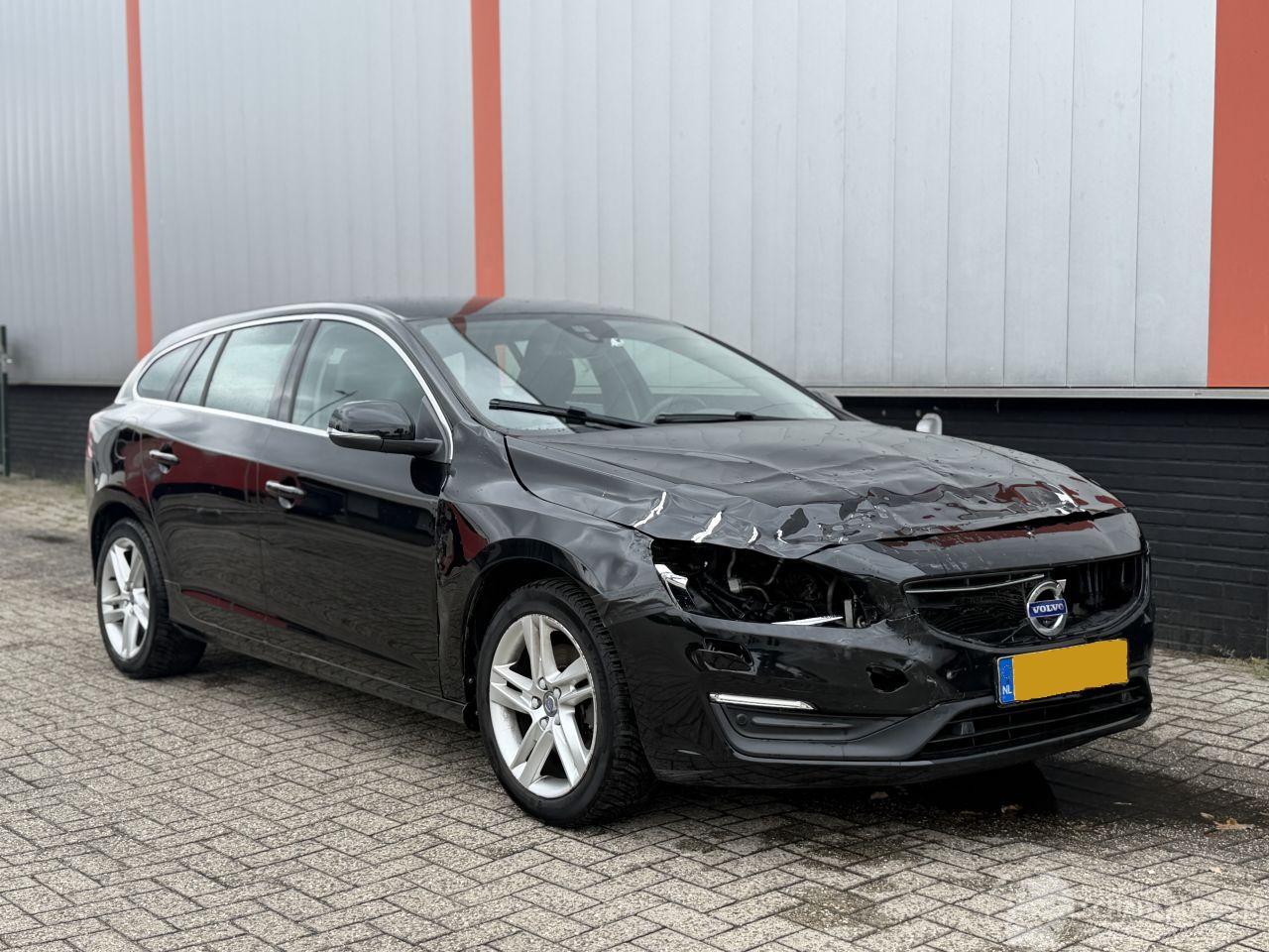 Volvo V-60 2.0 T3 Nordic +