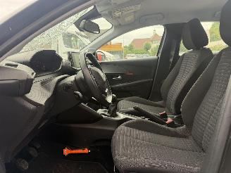 Peugeot 208 1.2. PureTech NAP picture 11