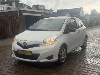 skadebil auto Toyota Yaris 1.0 VVT-i Comfort 2012/1