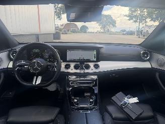 Mercedes E-klasse E300de 4 Matic AMG PANO SFEER picture 14