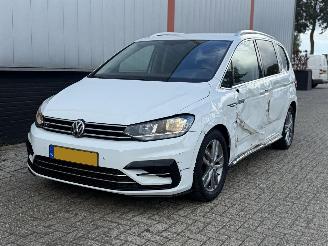 Volkswagen Touran 1.2 TSI R Line 7 PERS NAP! picture 21