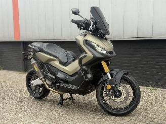 Coche accidentado Honda  750 X - ADV - AKRA - CARBON 2017/1