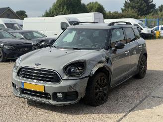 Schadeauto Mini Countryman 1.5 One Pepper AUTOMAAT 2017/1