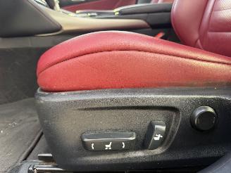 Lexus IS G Sport 300h Hybrid picture 16