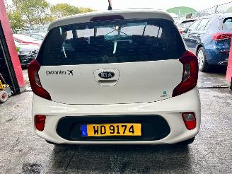 Kia Picanto  picture 8