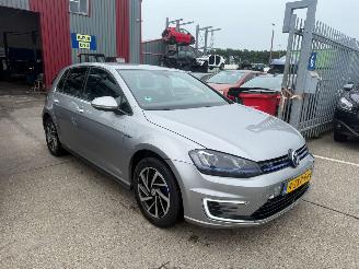 skadebil auto Volkswagen Golf 1.4 GTE TSI 2015/2