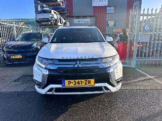 Mitsubishi Outlander 2.4 PHEV S-Edition picture 2