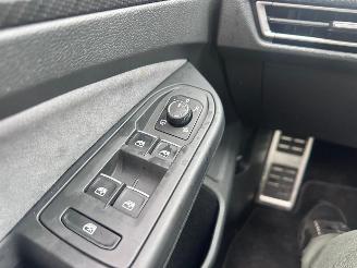 Volkswagen Golf 1.5  R LINE / eTSI / DSG / PANO / HEAD UP / VOLLE AUTO picture 16