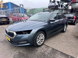 Skoda Octavia 1.0 eTSI / DSG picture 2
