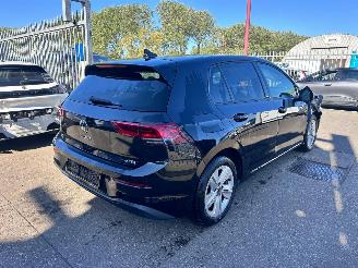 Volkswagen Golf 1.5 e-TSI / DSG / picture 4