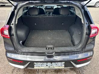 Kia Niro 1.6 HYBRIDE / AUTOMAAT picture 17