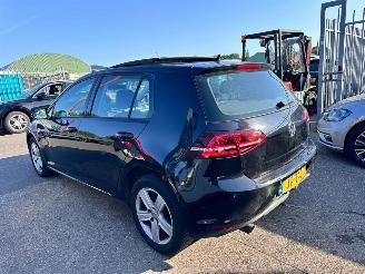 Volkswagen Golf 1.6 TDI /  PANO / LEER / VOLLE AUTO picture 8