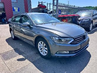 Schadeauto Volkswagen Passat 1.4 TSI 2016/9
