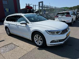 Volkswagen Passat 1.4 TSI / DSG / PANO / LEER / VOLLE AUTO picture 5