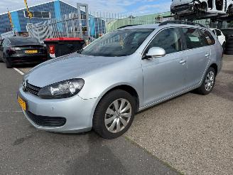 skadebil auto Volkswagen Golf 2.0 TDI / DSG / 2013/1
