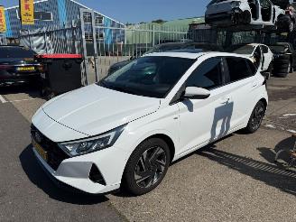 krockskadad bil auto Hyundai I-20 1.0 T-GDI / AUTOM / PREMIUM SKY 2022/1