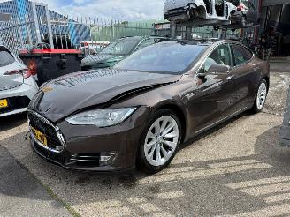 skadebil auto Tesla Model S P85+ PERFORMANCE 2013/11