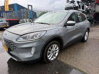 Schadeauto Ford Kuga 2.5 HYRBIDE PLUG-IN PHEV TITANIUM 2021/6