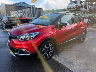 uszkodzony samochody osobowe Renault Captur 1.2 TCe / AUTOMAAT/ HELLY HANSEN 2014/7