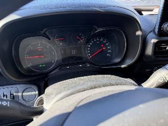 Opel Combo 1.6D L2H1  LANGE UITVOERING ALLEEN VOOR ONDERDELEN picture 7