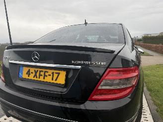Schadeauto Mercedes C-klasse 200 KOMPRESSOR ELEGANCE AUTOMAAT 2007/6