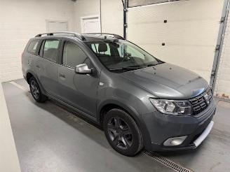 skadebil auto Dacia Logan // NUR 85000 KM // 2017/6