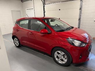 damaged passenger cars Hyundai I-10  2023/8