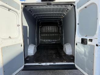 Peugeot Boxer AUTOMATIC picture 7