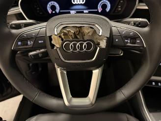 Audi Q3  picture 19