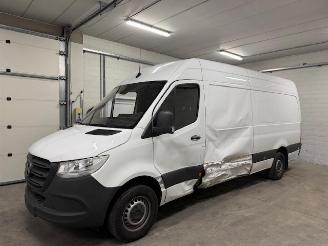 Mercedes Sprinter  picture 3