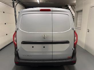 Renault Kangoo AUTOMATIC picture 8