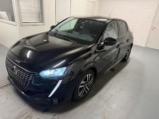 Peugeot 208  picture 3