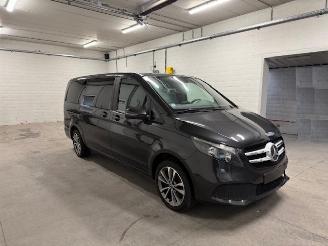 skadebil auto Mercedes V-klasse // NUR 59000 KM // 2020/8