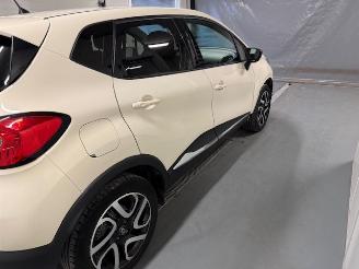 Renault Captur  picture 9