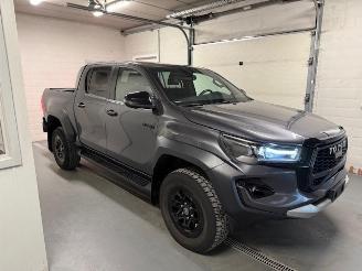 krockskadad bil auto Toyota Hilux  2025/9