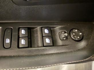 Peugeot 208  picture 10