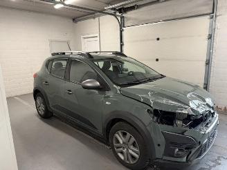 krockskadad bil auto Dacia Sandero  2023/4