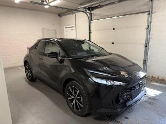 skadebil auto Toyota C-HR  2025/8