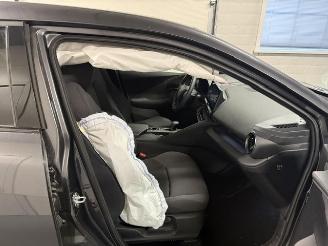 Toyota C-HR  picture 12