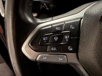 Volkswagen Amarok  picture 26