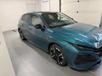 uszkodzony samochody osobowe Peugeot 308  2025/11