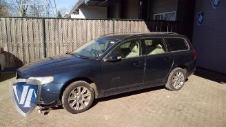 skadebil auto Volvo V-70 V70 (BW), Combi, 2007 / 2016 2.4 D 20V 2010/10