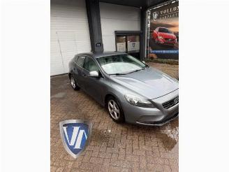 Vrakbiler auto Volvo V-40 V40 (MV), Hatchback 5-drs, 2012 / 2019 2.0 D4 16V 2015/7