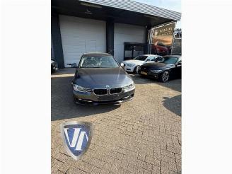 Vrakbiler auto BMW 3-serie 3 serie (F30), Sedan, 2011 / 2018 320i 2.0 16V 2014/9
