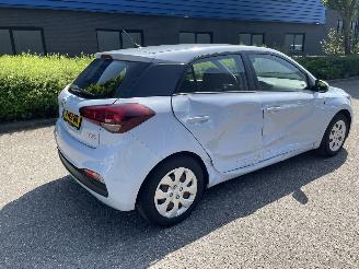 Hyundai I-20 1.2 euro6 5drs picture 3