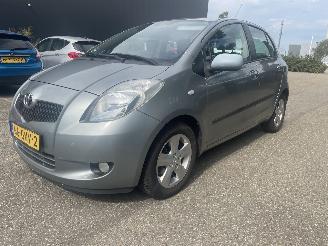 Vaurioauto  passenger cars Toyota Yaris 1.3 aut. clima 2008/8