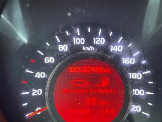 Kia Rio 1.2 tdi 5drs picture 15